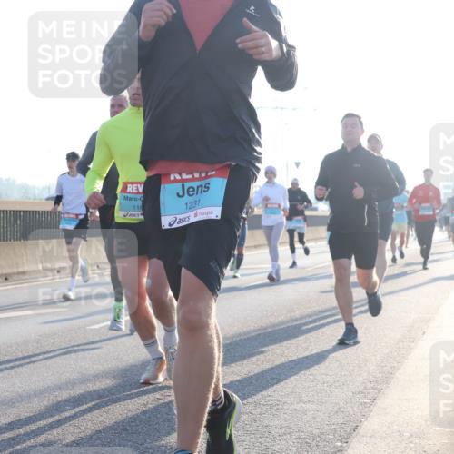 03.10.2025 - Köhlbrandbrückenlauf Luisa Fischer http://msf.ph/oto/8990007 03.10.2025 10:13:37 Position 3 3, 116, 1231, 1 meine-sportfotos.de