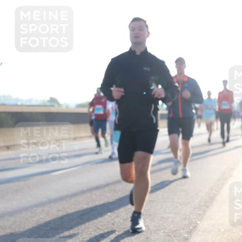 03.10.2025 - Köhlbrandbrückenlauf Luisa Fischer http://msf.ph/oto/8990015 03.10.2025 10:13:38 Position 3  meine-sportfotos.de