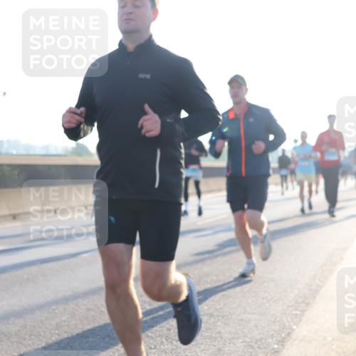 03.10.2025 - Köhlbrandbrückenlauf Luisa Fischer http://msf.ph/oto/8990017 03.10.2025 10:13:38 Position 3  meine-sportfotos.de