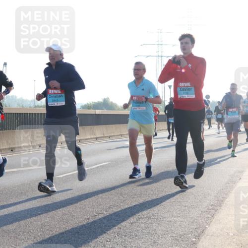 03.10.2025 - Köhlbrandbrückenlauf Luisa Fischer http://msf.ph/oto/8990041 03.10.2025 10:13:41 Position 3 1130, 2843, 1639, 1118, 1 meine-sportfotos.de