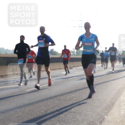 03.10.2025 - Köhlbrandbrückenlauf Luisa Fischer http://msf.ph/oto/8990074 03.10.2025 10:13:45 Position 3  meine-sportfotos.de
