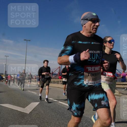 03.10.2025 - Köhlbrandbrückenlauf Matties Gatica Varas http://msf.ph/oto/8990085 03.10.2025 12:39:07 Position 2 6187, 6612 meine-sportfotos.de