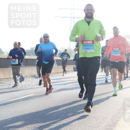 03.10.2025 - Köhlbrandbrückenlauf Luisa Fischer http://msf.ph/oto/8990119 03.10.2025 10:13:50 Position 3 2889, 1292 meine-sportfotos.de