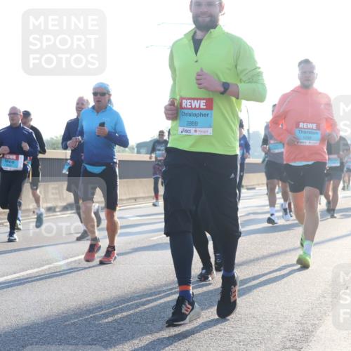 03.10.2025 - Köhlbrandbrückenlauf Luisa Fischer http://msf.ph/oto/8990122 03.10.2025 10:13:51 Position 3 2889, 1292 meine-sportfotos.de