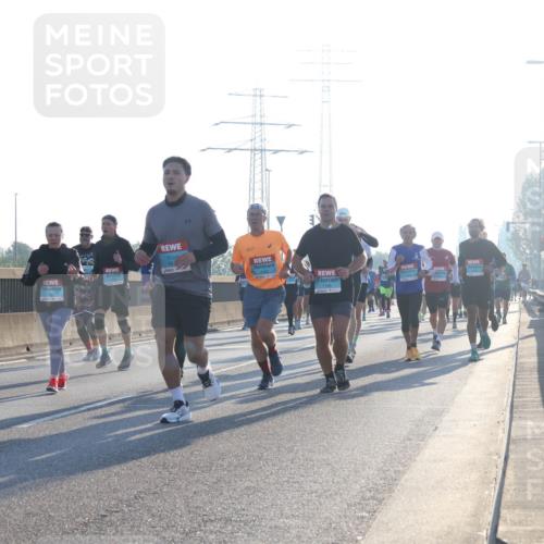 03.10.2025 - Köhlbrandbrückenlauf Luisa Fischer http://msf.ph/oto/8990145 03.10.2025 10:13:54 Position 3 1 meine-sportfotos.de