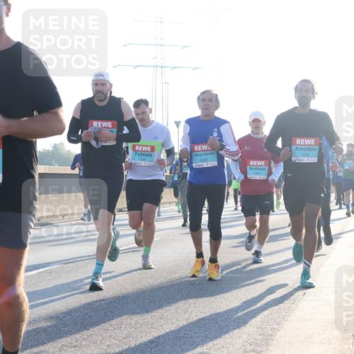 03.10.2025 - Köhlbrandbrückenlauf Luisa Fischer http://msf.ph/oto/8990163 03.10.2025 10:13:56 Position 3 1146, 1226, 1025, 1033, 1550, 1 meine-sportfotos.de