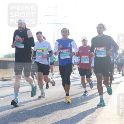 03.10.2025 - Köhlbrandbrückenlauf Luisa Fischer http://msf.ph/oto/8990166 03.10.2025 10:13:56 Position 3 2777, 1226, 1025, 1033, 1550, 1 meine-sportfotos.de