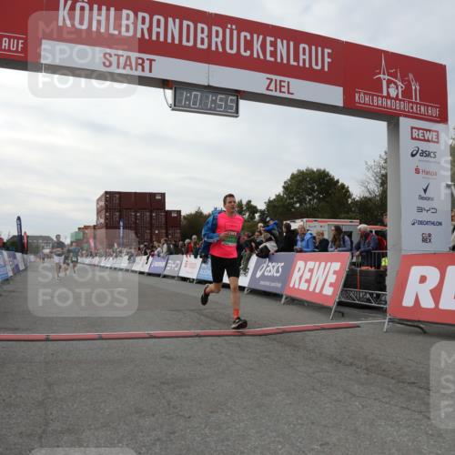 03.10.2025 - Köhlbrandbrückenlauf Yannick Fuchs http://msf.ph/oto/8990179 03.10.2025 16:01:53 Ziel 7204, 9145, 9192, 9324 meine-sportfotos.de