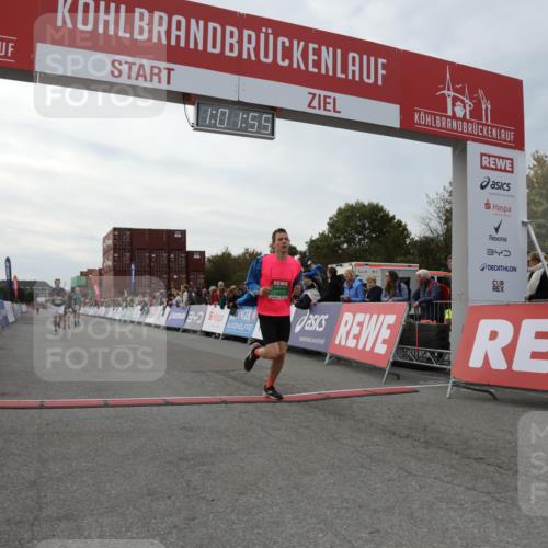 03.10.2025 - Köhlbrandbrückenlauf Yannick Fuchs http://msf.ph/oto/8990185 03.10.2025 16:01:53 Ziel 7204, 9145, 9192, 9324 meine-sportfotos.de