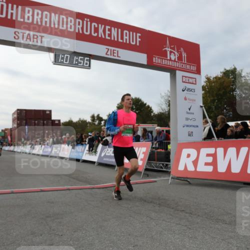 03.10.2025 - Köhlbrandbrückenlauf Yannick Fuchs http://msf.ph/oto/8990202 03.10.2025 16:01:54 Ziel 7204, 9145, 9192, 9324 meine-sportfotos.de