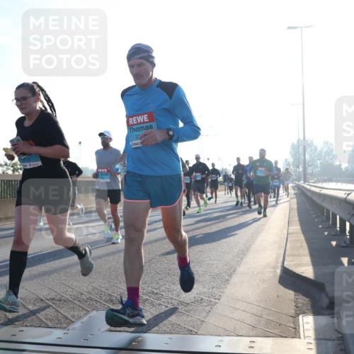 03.10.2025 - Köhlbrandbrückenlauf Luisa Fischer http://msf.ph/oto/8990212 03.10.2025 10:14:02 Position 3 33, 00, 0, 0, 0, 00, 0 meine-sportfotos.de