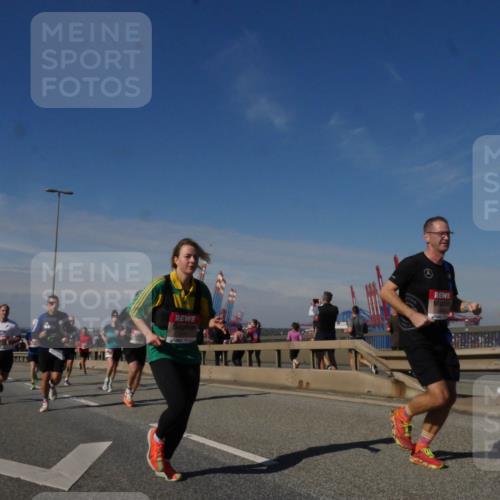 03.10.2025 - Köhlbrandbrückenlauf Matties Gatica Varas http://msf.ph/oto/8990217 03.10.2025 12:39:27 Position 2  meine-sportfotos.de