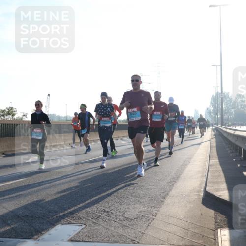 03.10.2025 - Köhlbrandbrückenlauf Luisa Fischer http://msf.ph/oto/8990274 03.10.2025 10:14:09 Position 3 1411 meine-sportfotos.de