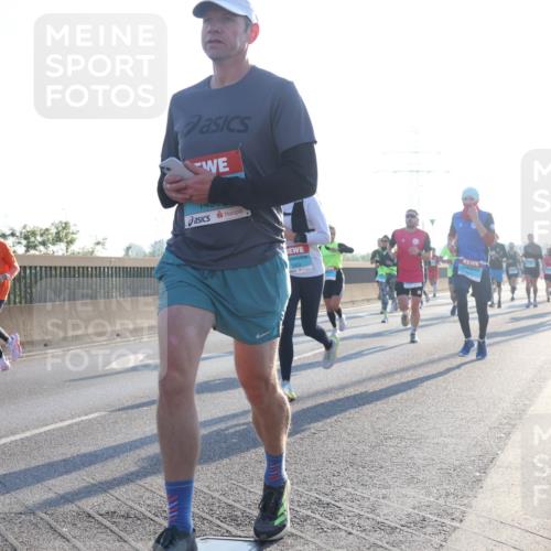 03.10.2025 - Köhlbrandbrückenlauf Luisa Fischer http://msf.ph/oto/8990292 03.10.2025 10:14:11 Position 3 1400 meine-sportfotos.de