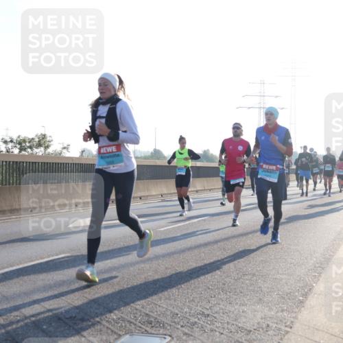 03.10.2025 - Köhlbrandbrückenlauf Luisa Fischer http://msf.ph/oto/8990297 03.10.2025 10:14:12 Position 3 1553 meine-sportfotos.de
