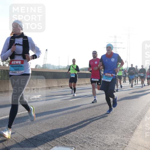 03.10.2025 - Köhlbrandbrückenlauf Luisa Fischer http://msf.ph/oto/8990299 03.10.2025 10:14:12 Position 3 1553, 1 meine-sportfotos.de