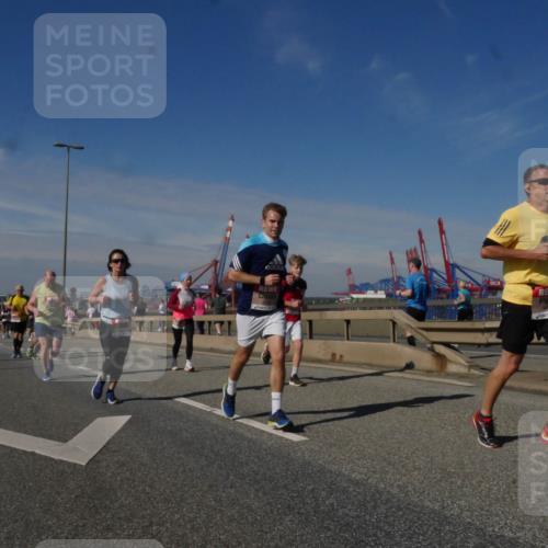 03.10.2025 - Köhlbrandbrückenlauf Matties Gatica Varas http://msf.ph/oto/8990311 03.10.2025 12:39:41 Position 2  meine-sportfotos.de