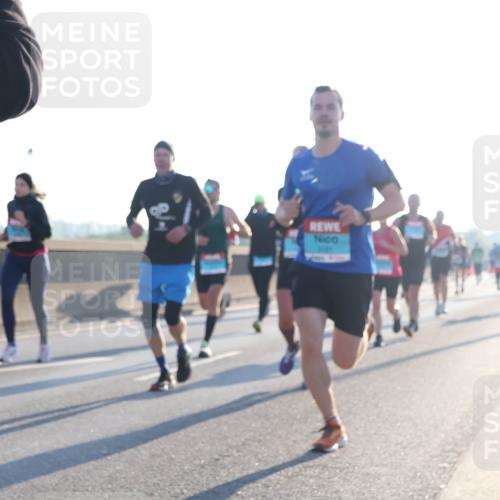 03.10.2025 - Köhlbrandbrückenlauf Luisa Fischer http://msf.ph/oto/8990328 03.10.2025 10:14:16 Position 3 3141 meine-sportfotos.de