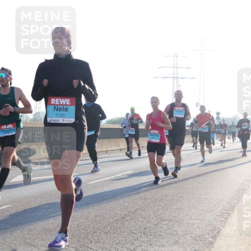 03.10.2025 - Köhlbrandbrückenlauf Luisa Fischer http://msf.ph/oto/8990339 03.10.2025 10:14:18 Position 3 1152, 1 meine-sportfotos.de