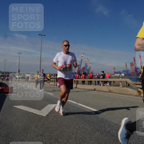 03.10.2025 - Köhlbrandbrückenlauf Matties Gatica Varas http://msf.ph/oto/8990355 03.10.2025 12:39:47 Position 2 5799 meine-sportfotos.de