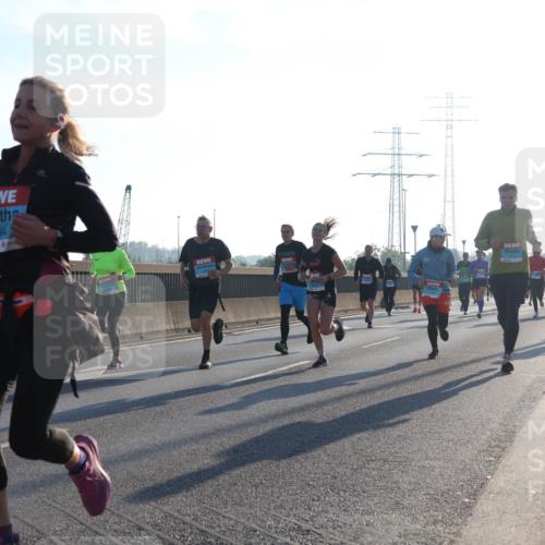 03.10.2025 - Köhlbrandbrückenlauf Luisa Fischer http://msf.ph/oto/8990380 03.10.2025 10:14:23 Position 3 1294 meine-sportfotos.de