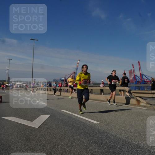 03.10.2025 - Köhlbrandbrückenlauf Matties Gatica Varas http://msf.ph/oto/8990383 03.10.2025 12:39:51 Position 2  meine-sportfotos.de