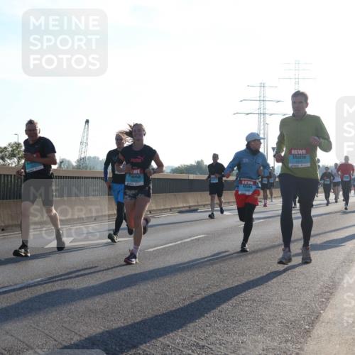 03.10.2025 - Köhlbrandbrückenlauf Luisa Fischer http://msf.ph/oto/8990388 03.10.2025 10:14:24 Position 3 1018, 1517 meine-sportfotos.de