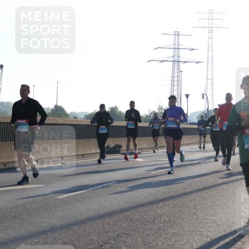 03.10.2025 - Köhlbrandbrückenlauf Luisa Fischer http://msf.ph/oto/8990408 03.10.2025 10:14:26 Position 3 3498 meine-sportfotos.de