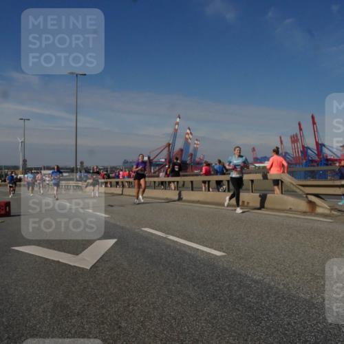 03.10.2025 - Köhlbrandbrückenlauf Matties Gatica Varas http://msf.ph/oto/8990411 03.10.2025 12:39:55 Position 2  meine-sportfotos.de
