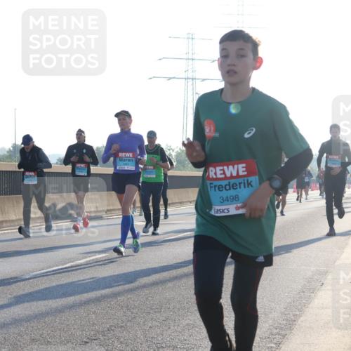 03.10.2025 - Köhlbrandbrückenlauf Luisa Fischer http://msf.ph/oto/8990417 03.10.2025 10:14:27 Position 3 1383, 3498, 1 meine-sportfotos.de