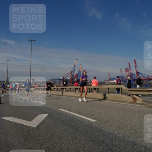 03.10.2025 - Köhlbrandbrückenlauf Matties Gatica Varas http://msf.ph/oto/8990420 03.10.2025 12:39:56 Position 2  meine-sportfotos.de