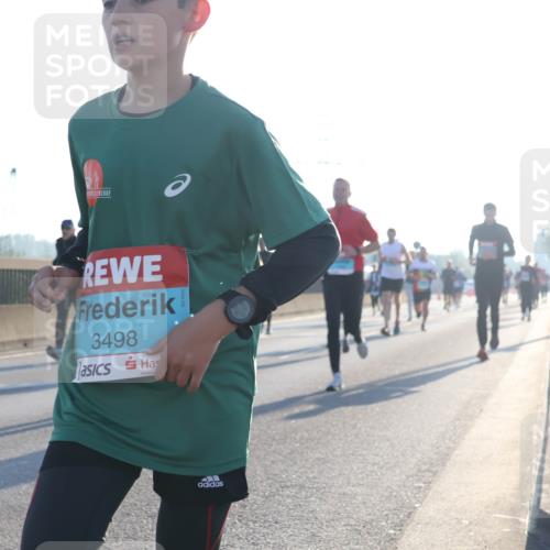 03.10.2025 - Köhlbrandbrückenlauf Luisa Fischer http://msf.ph/oto/8990421 03.10.2025 10:14:28 Position 3 3498 meine-sportfotos.de