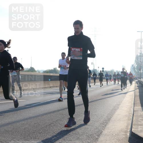 03.10.2025 - Köhlbrandbrückenlauf Luisa Fischer http://msf.ph/oto/8990442 03.10.2025 10:14:31 Position 3  meine-sportfotos.de