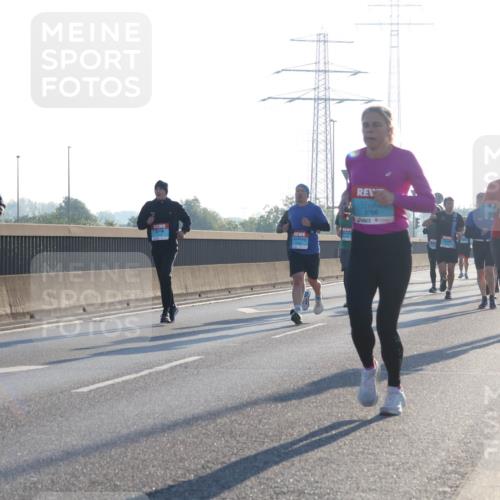 03.10.2025 - Köhlbrandbrückenlauf Luisa Fischer http://msf.ph/oto/8990493 03.10.2025 10:14:37 Position 3 3766 meine-sportfotos.de