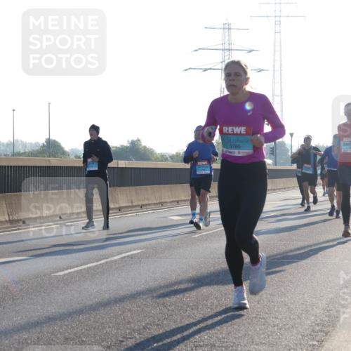 03.10.2025 - Köhlbrandbrückenlauf Luisa Fischer http://msf.ph/oto/8990496 03.10.2025 10:14:38 Position 3 3766 meine-sportfotos.de