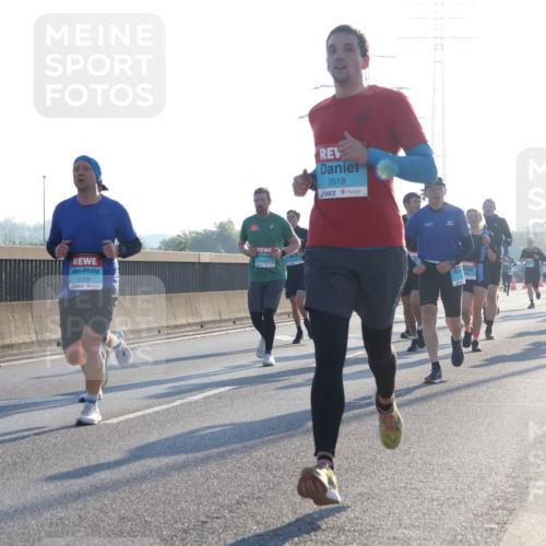 03.10.2025 - Köhlbrandbrückenlauf Luisa Fischer http://msf.ph/oto/8990516 03.10.2025 10:14:40 Position 3 2798, 3518 meine-sportfotos.de