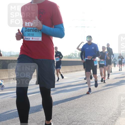 03.10.2025 - Köhlbrandbrückenlauf Luisa Fischer http://msf.ph/oto/8990524 03.10.2025 10:14:41 Position 3 2798, 3518 meine-sportfotos.de