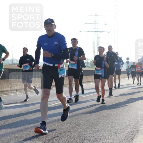03.10.2025 - Köhlbrandbrückenlauf Luisa Fischer http://msf.ph/oto/8990534 03.10.2025 10:14:42 Position 3 1105, 26 meine-sportfotos.de