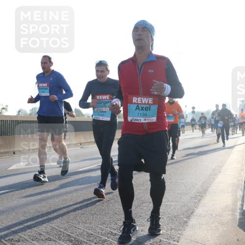03.10.2025 - Köhlbrandbrückenlauf Luisa Fischer http://msf.ph/oto/8990574 03.10.2025 10:14:47 Position 3 1058, 1218, 3160, 1134 meine-sportfotos.de