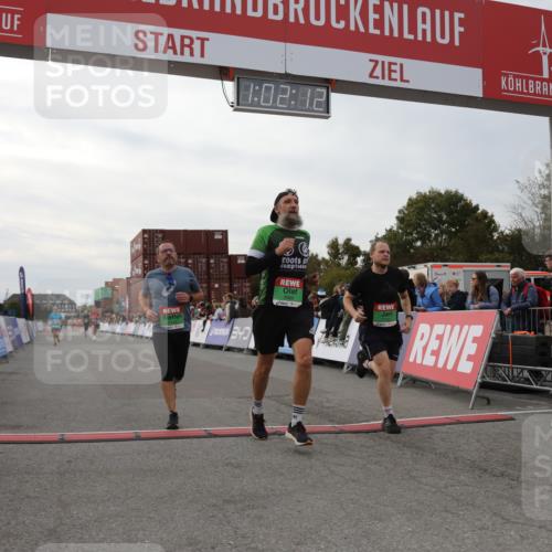 03.10.2025 - Köhlbrandbrückenlauf Yannick Fuchs http://msf.ph/oto/8990580 03.10.2025 16:02:10 Ziel 7115, 7160, 8049, 8509, 8988, 9115 meine-sportfotos.de