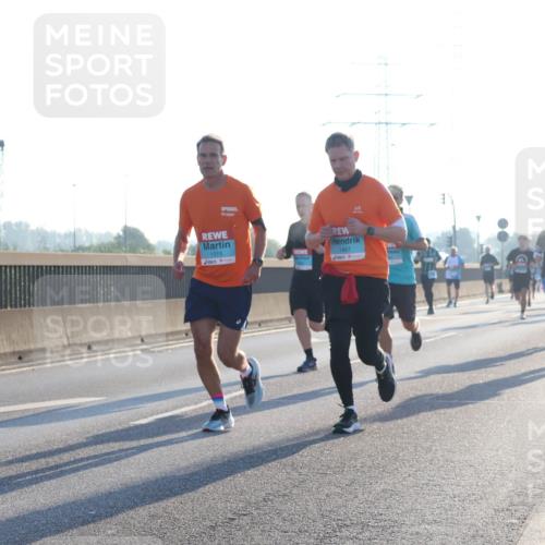 03.10.2025 - Köhlbrandbrückenlauf Luisa Fischer http://msf.ph/oto/8990582 03.10.2025 10:14:48 Position 3 1315, 1447 meine-sportfotos.de