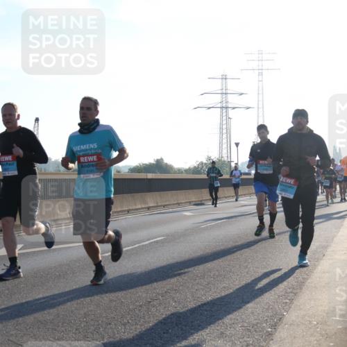 03.10.2025 - Köhlbrandbrückenlauf Luisa Fischer http://msf.ph/oto/8990601 03.10.2025 10:14:50 Position 3 1141 meine-sportfotos.de