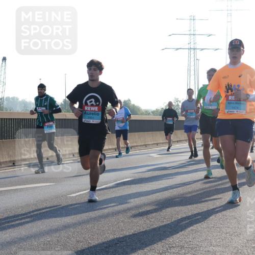 03.10.2025 - Köhlbrandbrückenlauf Luisa Fischer http://msf.ph/oto/8990636 03.10.2025 10:14:55 Position 3 2901, 1474 meine-sportfotos.de