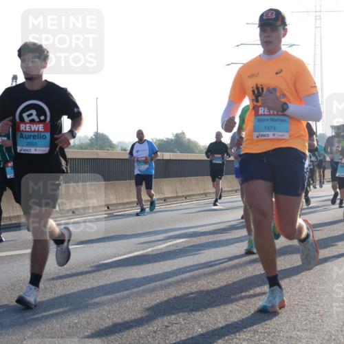 03.10.2025 - Köhlbrandbrückenlauf Luisa Fischer http://msf.ph/oto/8990642 03.10.2025 10:14:55 Position 3 2901, 1474, 1092 meine-sportfotos.de
