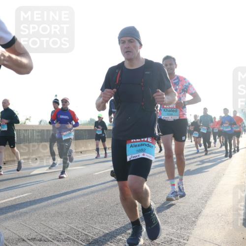 03.10.2025 - Köhlbrandbrückenlauf Luisa Fischer http://msf.ph/oto/8990666 03.10.2025 10:15:00 Position 3 1682, 1039 meine-sportfotos.de