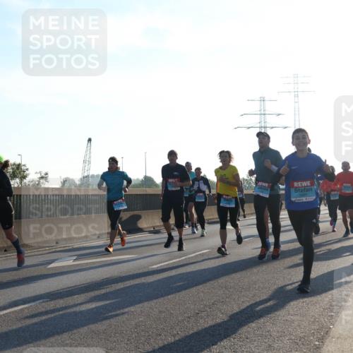 03.10.2025 - Köhlbrandbrückenlauf Luisa Fischer http://msf.ph/oto/8990683 03.10.2025 10:15:02 Position 3 3497, 1 meine-sportfotos.de