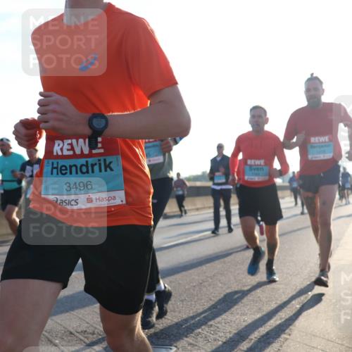 03.10.2025 - Köhlbrandbrückenlauf Luisa Fischer http://msf.ph/oto/8990705 03.10.2025 10:15:05 Position 3 3496 meine-sportfotos.de
