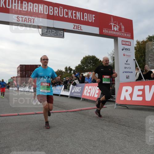 03.10.2025 - Köhlbrandbrückenlauf Yannick Fuchs http://msf.ph/oto/8990721 03.10.2025 16:02:17 Ziel 7171, 8049, 8509, 9115, 9409 meine-sportfotos.de