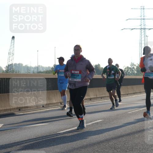 03.10.2025 - Köhlbrandbrückenlauf Luisa Fischer http://msf.ph/oto/8990723 03.10.2025 10:15:07 Position 3 1489, 1864, 311 meine-sportfotos.de