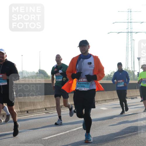 03.10.2025 - Köhlbrandbrückenlauf Luisa Fischer http://msf.ph/oto/8990734 03.10.2025 10:15:08 Position 3 2661, 3073, 3164, 1415 meine-sportfotos.de